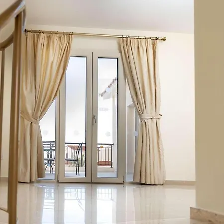 Coralia Dream 13 Coral Bay