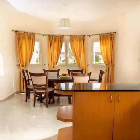 Villa Coralia Dream 13 Coral Bay
